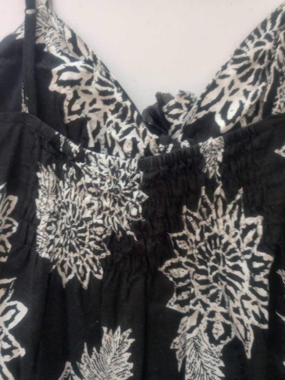 3 Summer Tops - Picture 7 of 11